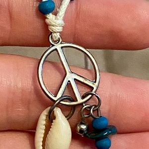 Cute Claire’s Peace Sign & Sea Shell Necklace